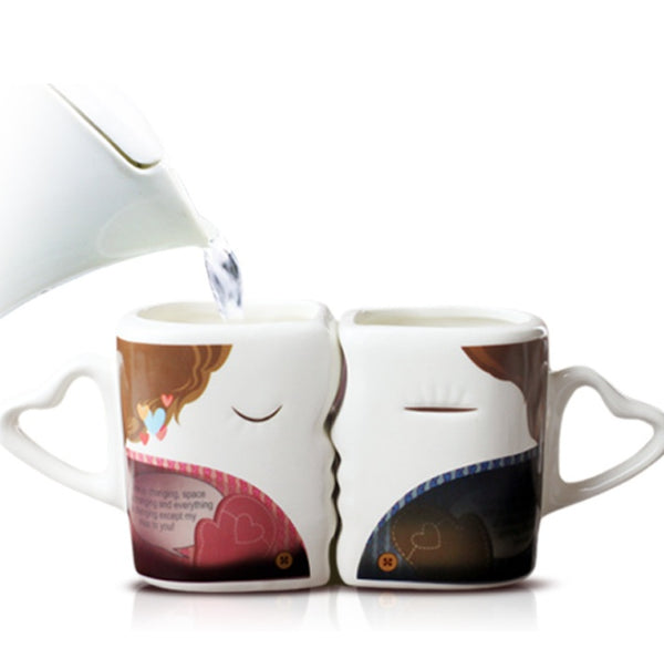 Kissing Mug Set – Magnetic Ceramic Matching Coffee Cups for Couples